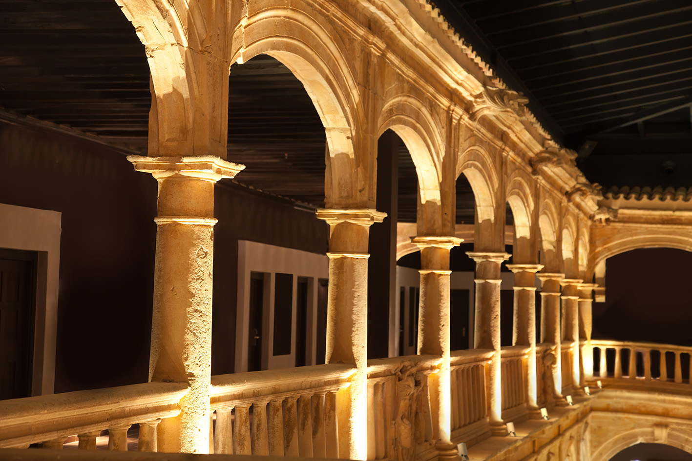 چراغ نورپردازی نما آتریا 6 وات مازی نور - Image 4